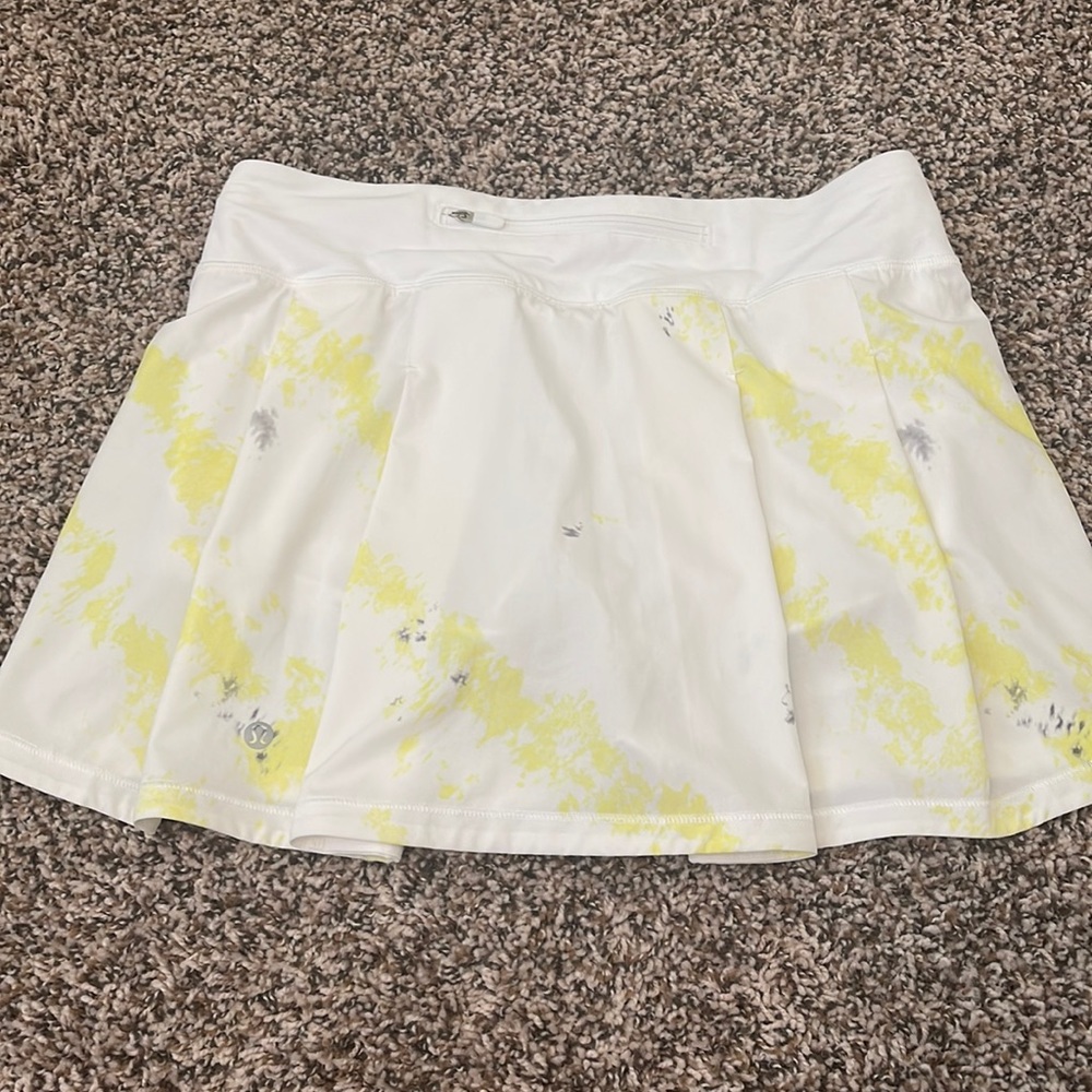 Lululemon Pace Rival Skirt White Yellow Size 6